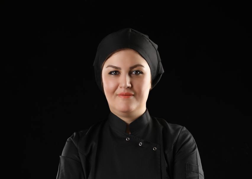 ماندانا حسین زاده